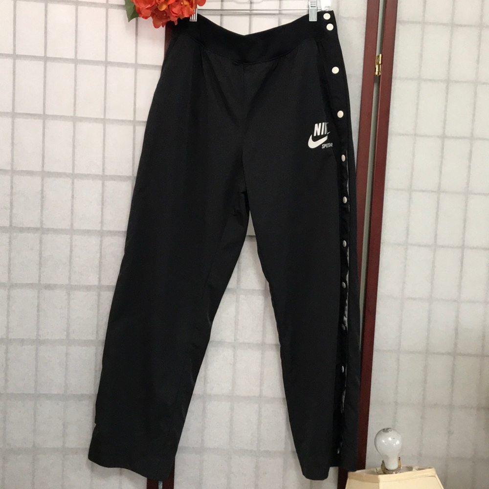 NIKE SPORTS WEAR SNAP BUTTON PANTS SZ M